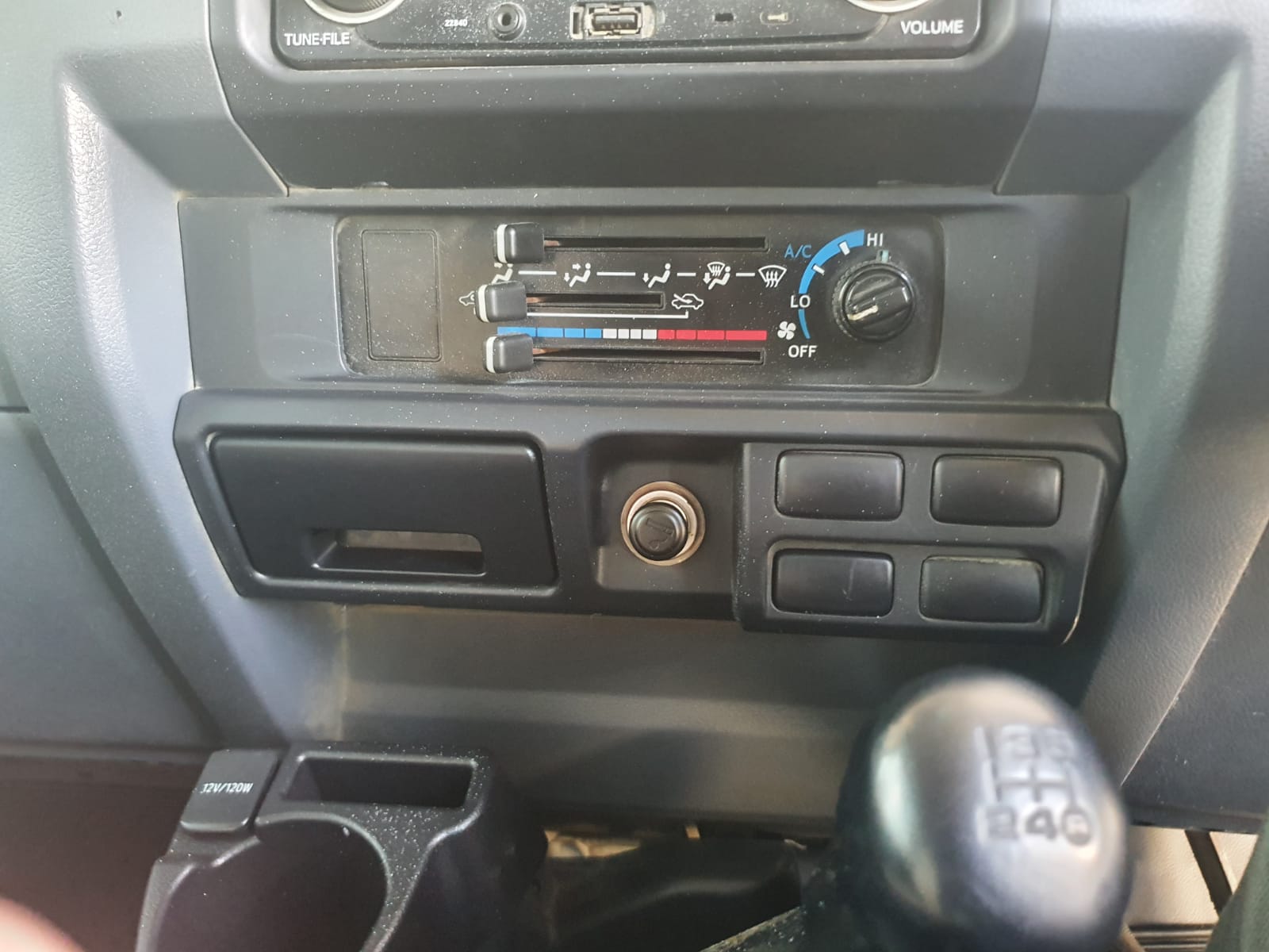2015 Toyota Land Cruiser Pick Up